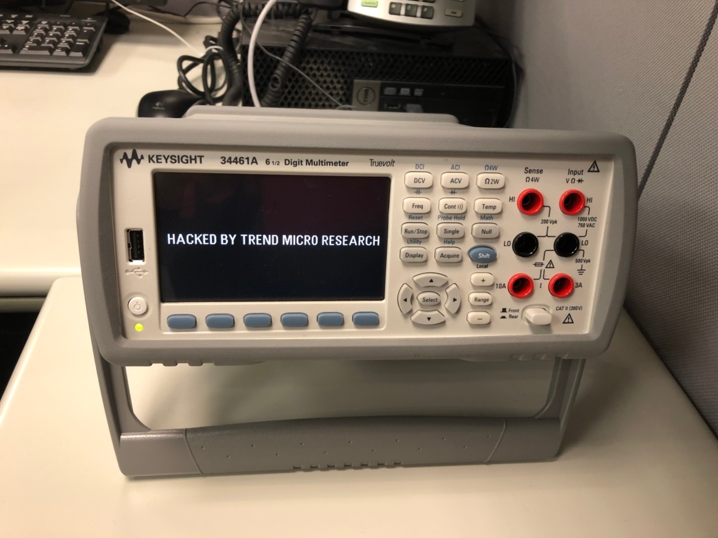 Figure 4. DISP:TEXT sample on front panel