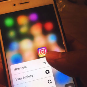 Facebook is testing Instagrams' new messaging app, Threads with Automated Data Sharing 16 pexels-photo-238480-1