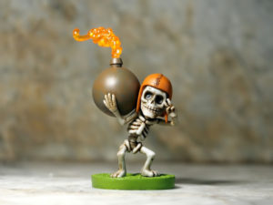 wall-breaker-4488105_960_720
