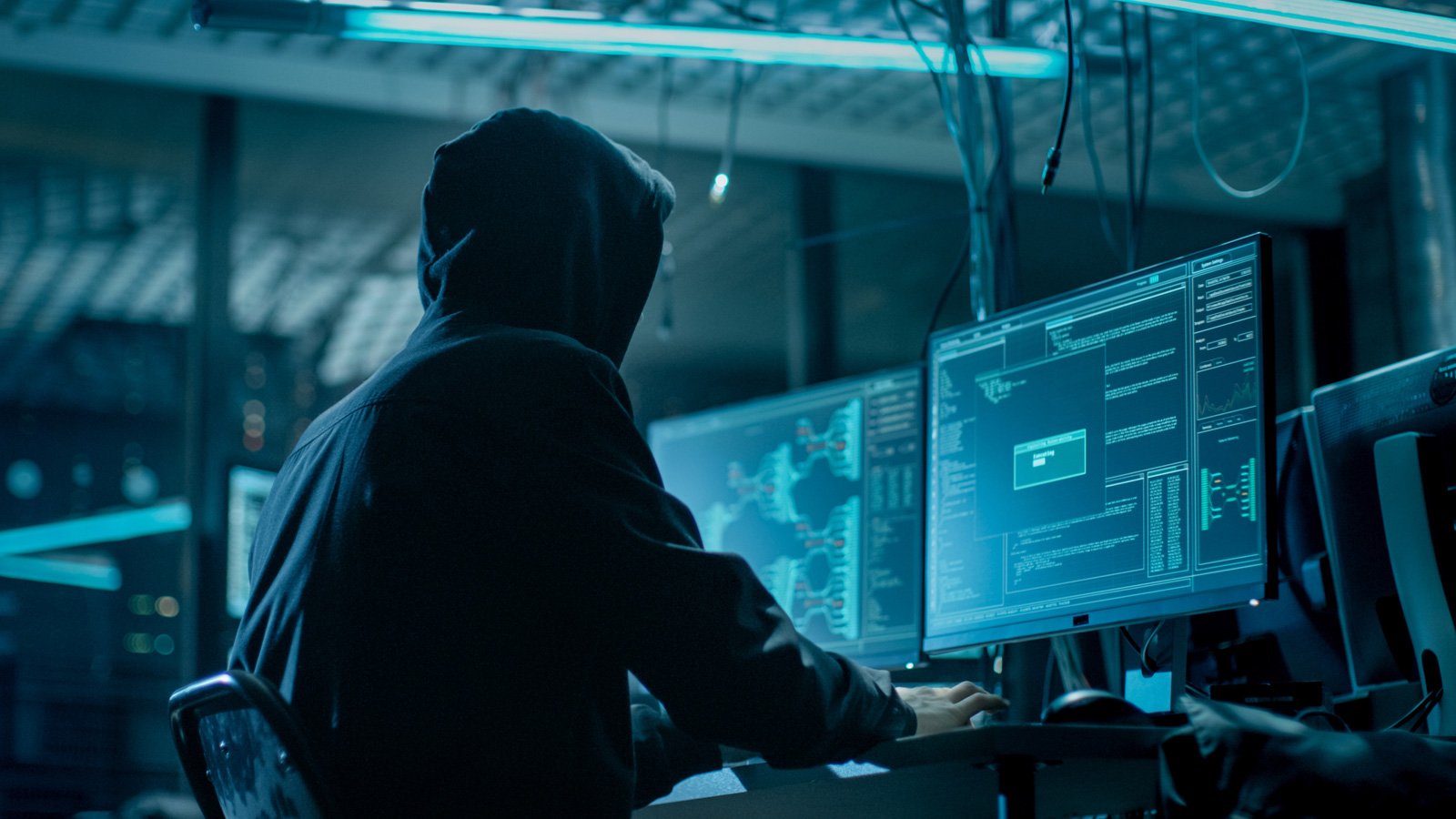 Hacker monitoring hacked sites
