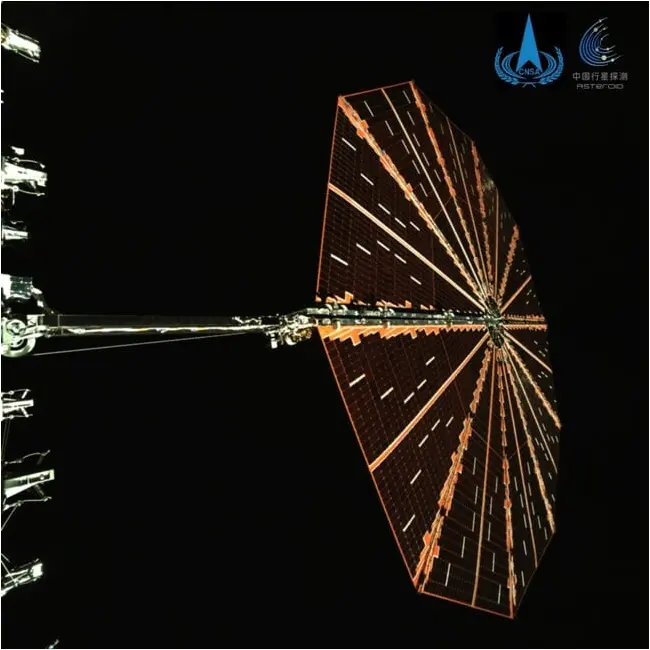 The Tianwen 2 probe's 'solar wing'
